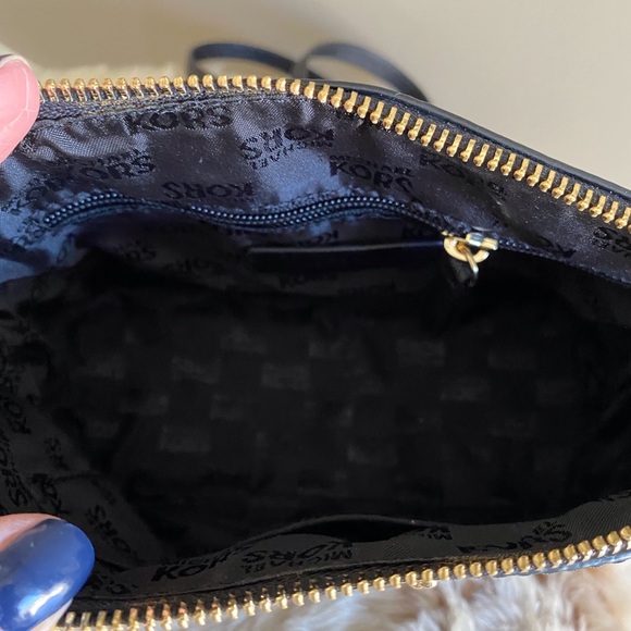 Michael Kors Purse with Gold Chain & Leather Strap - Picture 5 of 5